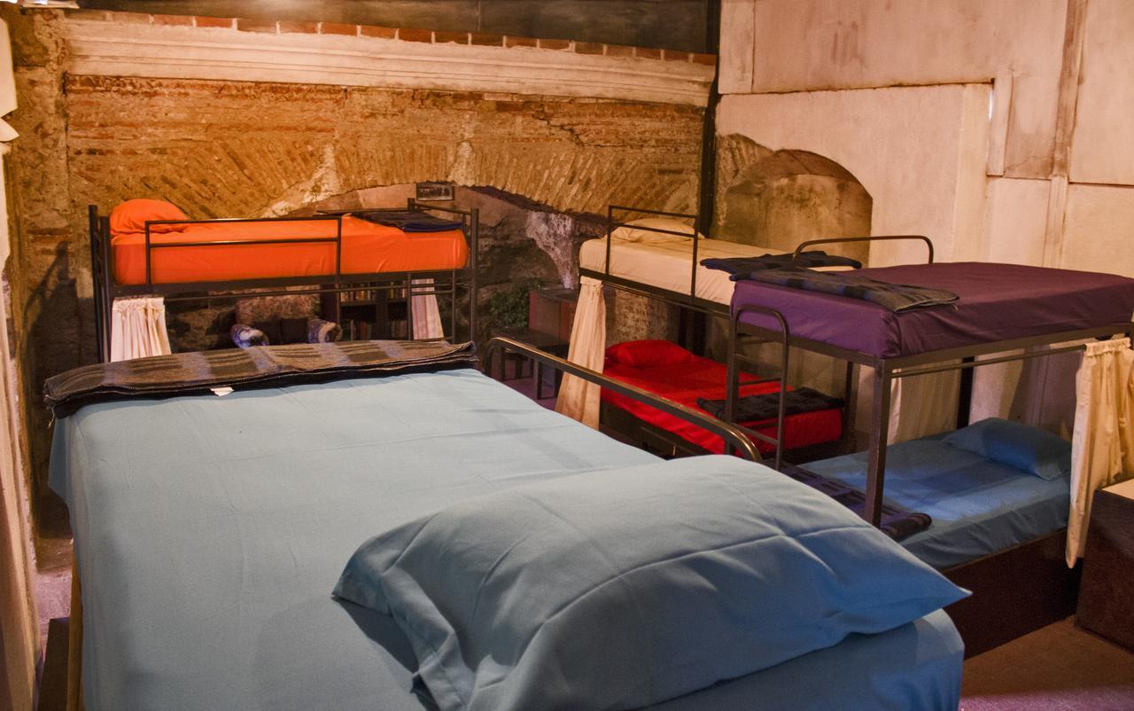 Split Hostel Antigua Exterior photo