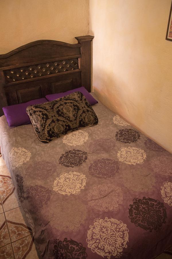 Split Hostel Antigua Exterior photo